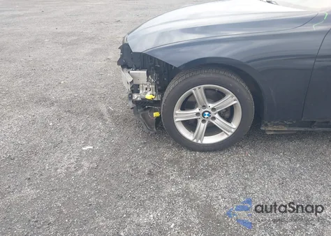 2015 BMW 320I xDrive из США, поврежденный, VIN WBA3C3G5XFNT51305